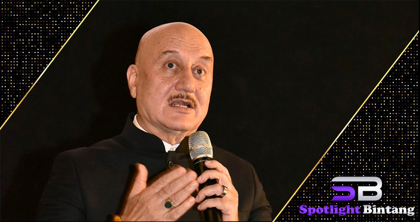 Anupam Kher Artis Bollywood Sukses Dikaca Hollywood
